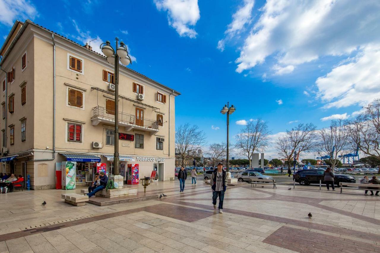 Point * Rijeka